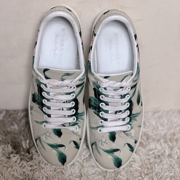 Burberry London Canvas Floral Print Sneakers Size EU 39.5 / 9.5 Luxury Shoes - Picture 3 of 7